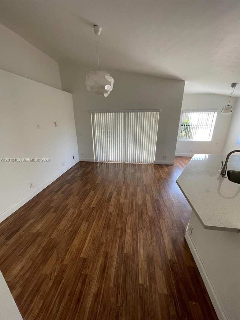 9999 Summerbreeze Dr # 212, Sunrise FL 33322