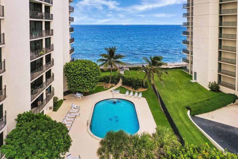 5420 N Ocean Drive # 1705, Singer Island FL 33404