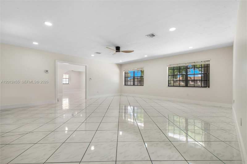 10401 SW 199th St, Cutler Bay FL 33157