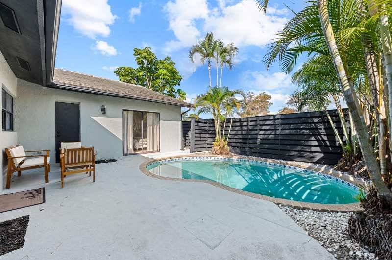 1277 Periwinkle Place, Wellington FL 33414