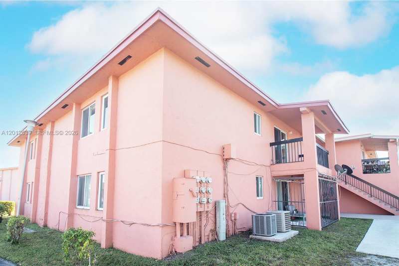 2020 NW 119th St # 1121, Miami FL 33167