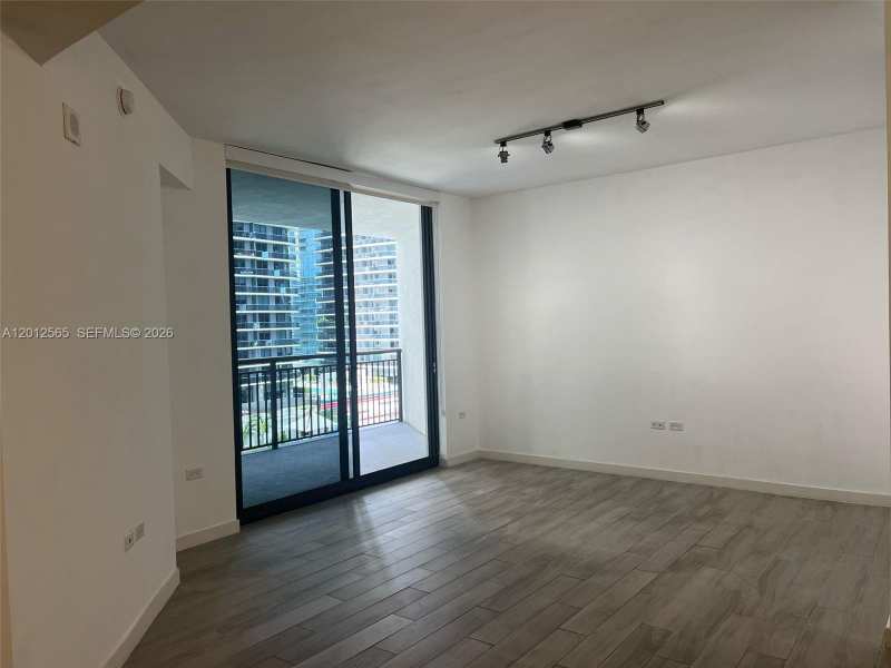 999 SW 1st Ave # 1601, Miami FL 33130
