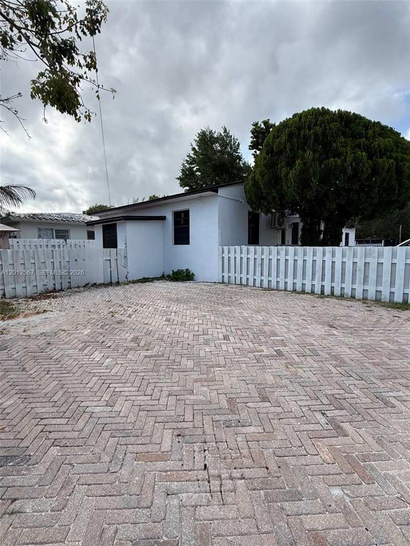 7724 NE 1st Ave # A, Miami FL 33138