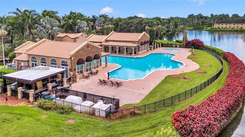 3375 NE 15th Dr # 12, Homestead FL 33033