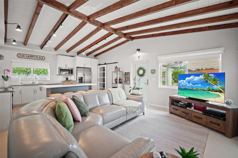 6230 SW 27th St, Miami FL 33155