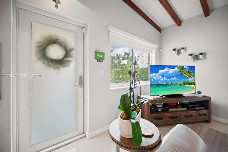 6230 SW 27th St, Miami FL 33155