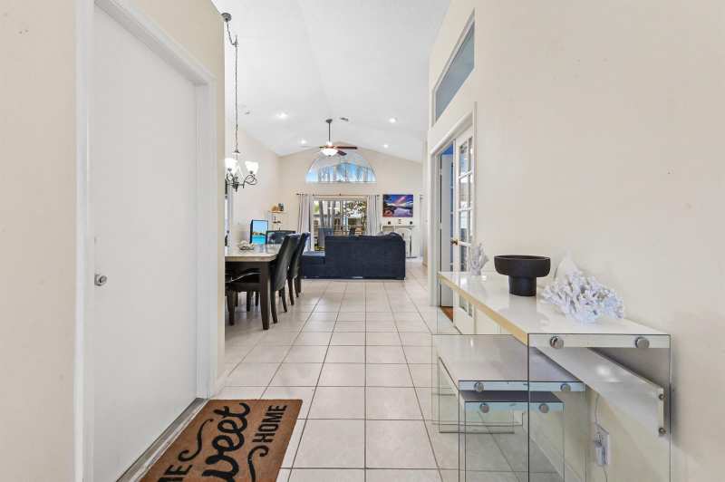 2241 Soundings Court, FL 33413