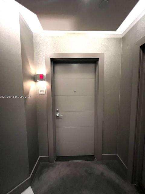 17111 Biscayne Blvd # 2102, North Miami Beach FL 33160