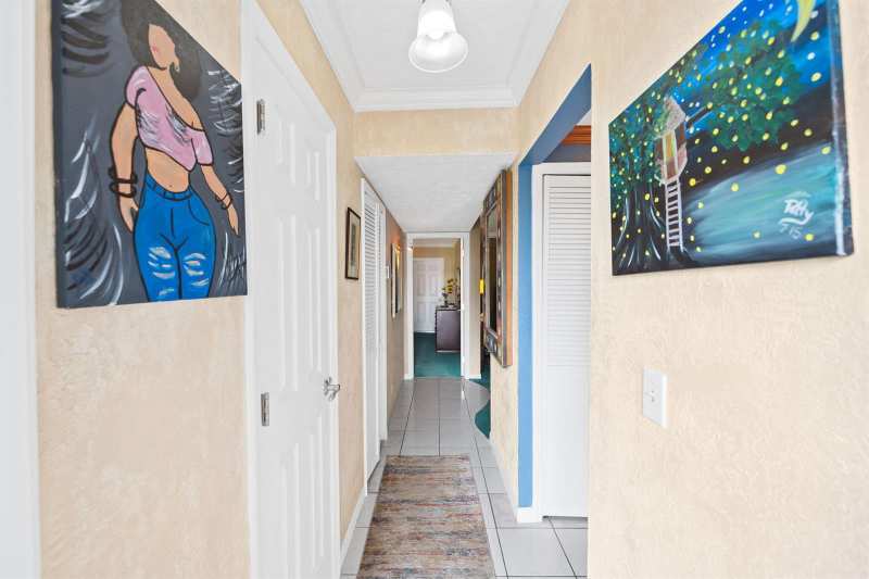 8004 Lagos De Campo Boulevard # 203, Tamarac FL 33321