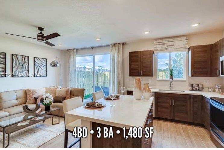 2341 SE 11th St, Homestead FL 33035