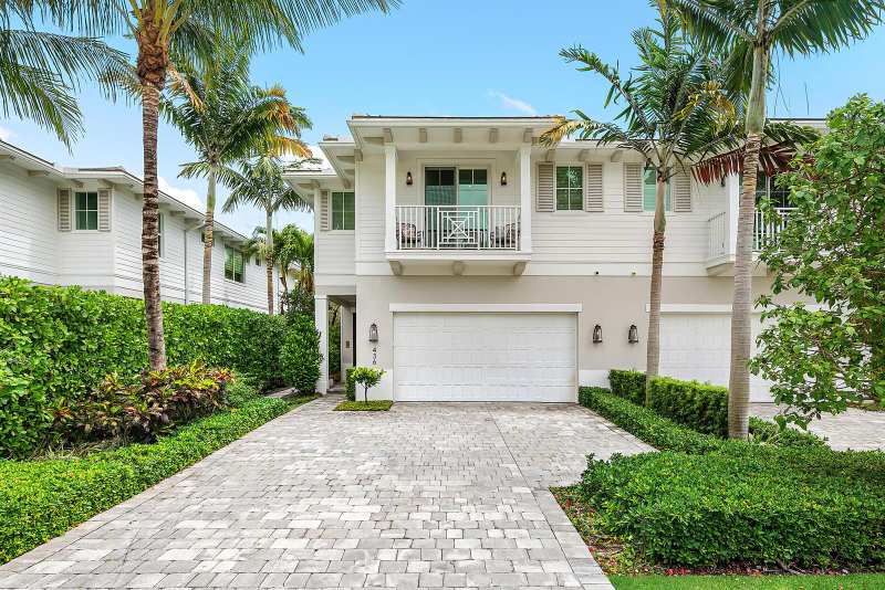 436 NE Wavecrest Way, Boca Raton FL 33432
