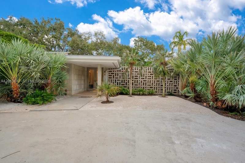 5305 SW 62nd Ave, Miami FL 33155