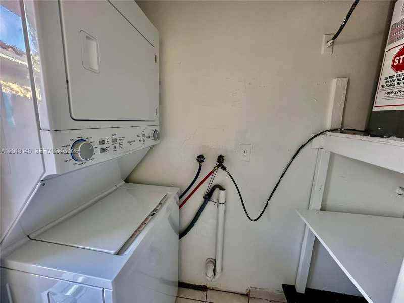 666 W 17th St # 1, Hialeah FL 33010