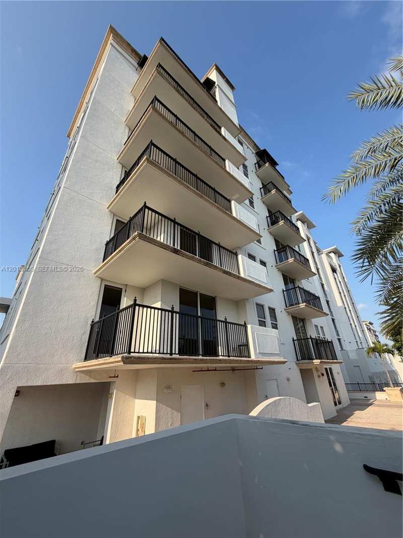 4100 Salzedo St # 508, Coral Gables FL 33146