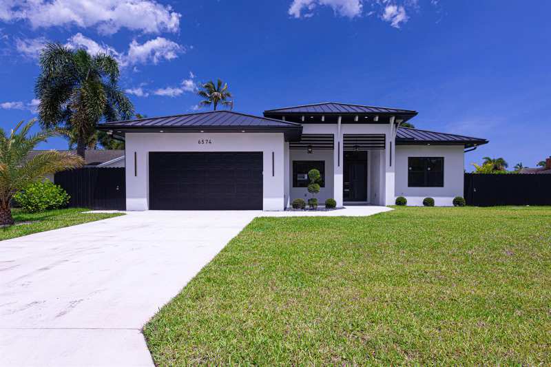 6574 Rigger Road, Lake Worth FL 33462