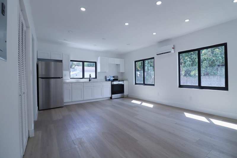 3040 NW 13th Avenue # 2, Miami FL 33142