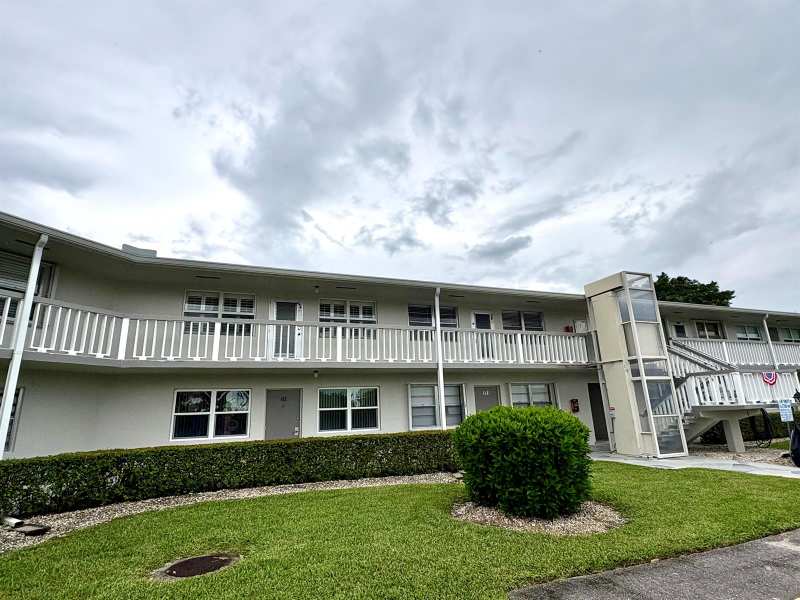 163 Somerset Crescent # H, West Palm Beach FL 33417