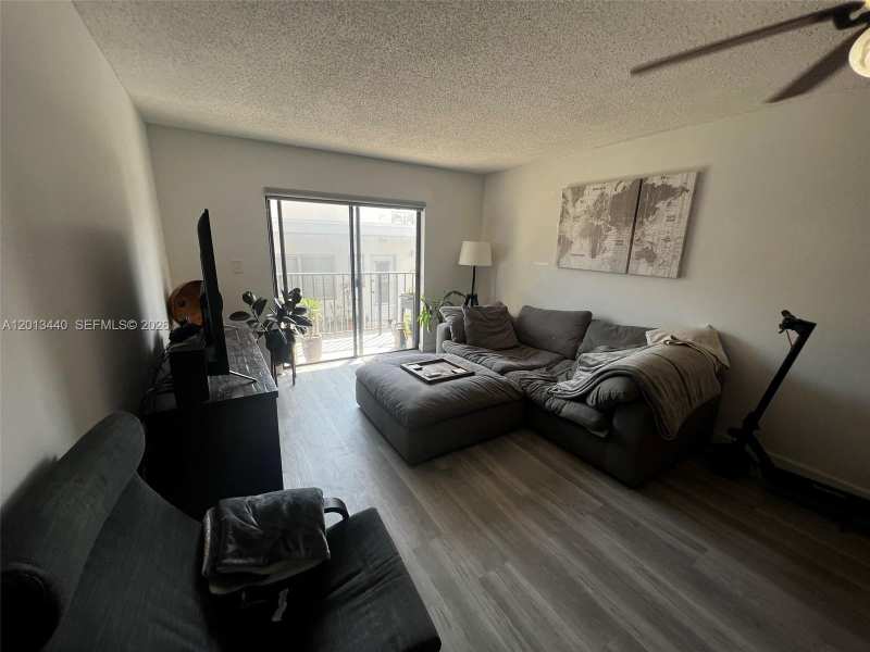 950 Euclid Ave # 211, Miami Beach FL 33139