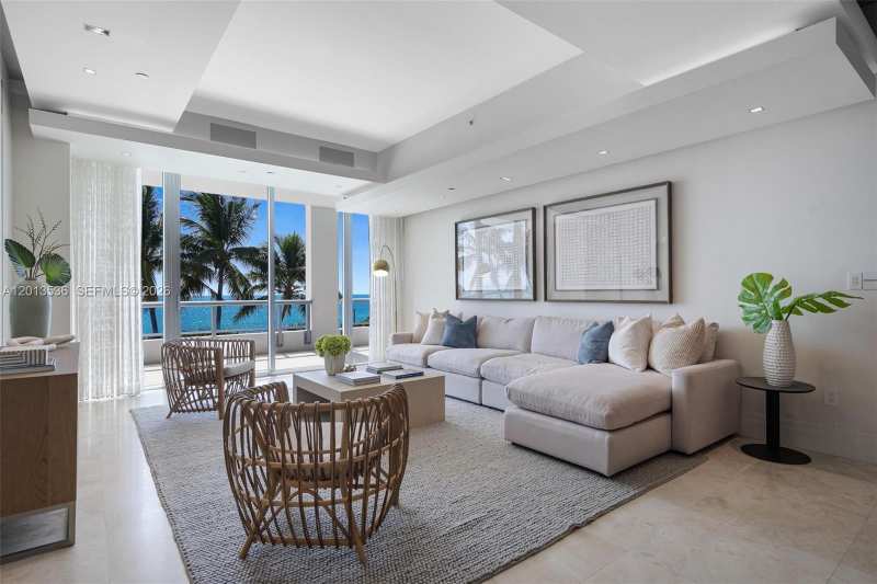 6799 Collins Ave # 205, Miami Beach FL 33141