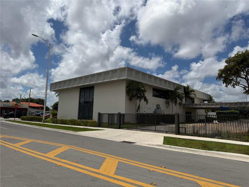 1601 E 4th Ave, Hialeah FL 33010