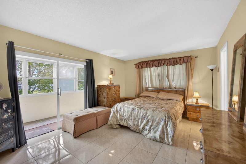 157 Camden G, West Palm Beach FL 33417