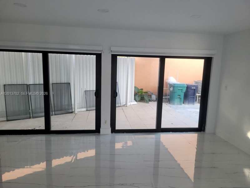 12686 NW 11th St, Miami FL 33182