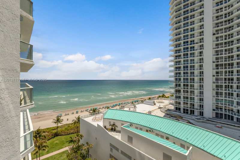 16445 Collins Ave # 922, Sunny Isles Beach FL 33160
