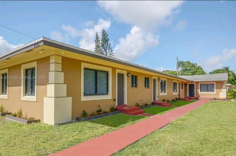 2015 Funston St # 2, Hollywood FL 33020