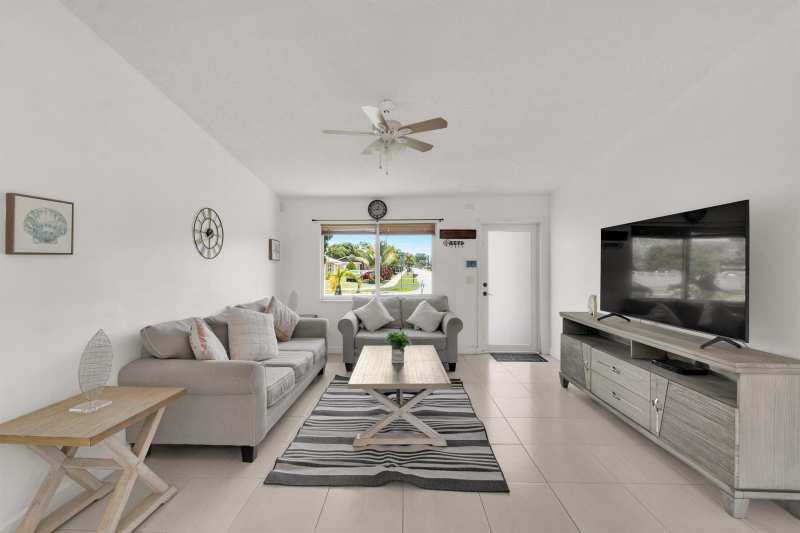 721 SW 79th Avenue, North Lauderdale FL 33068