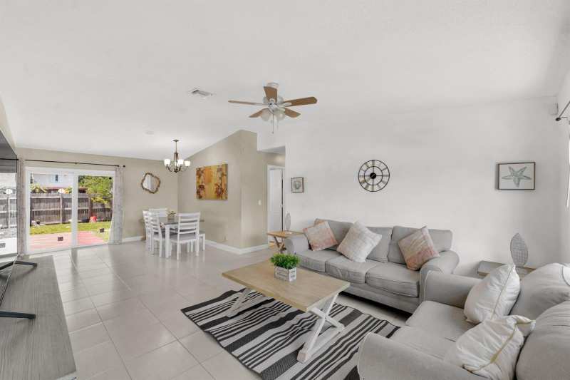 721 SW 79th Avenue, North Lauderdale FL 33068