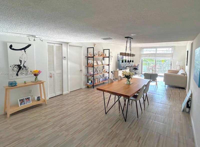 210 Sea View Dr # 405, Key Biscayne FL 33149