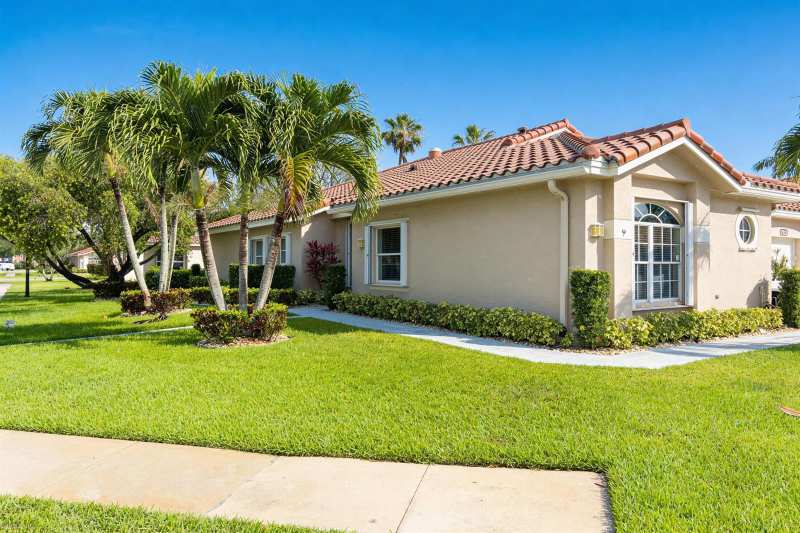 6419 Long Key Lane, Boynton Beach FL 33472