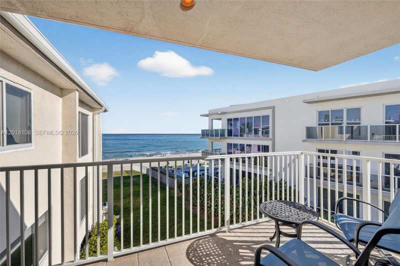 1203 Hillsboro Mile # P2, Hillsboro Beach FL 33062