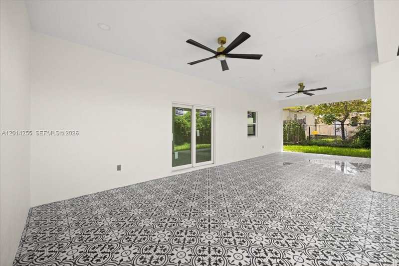 930 34th St, West Palm Beach FL 33407