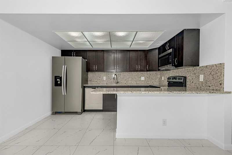8706 W Sample Road # 4, Coral Springs FL 33065