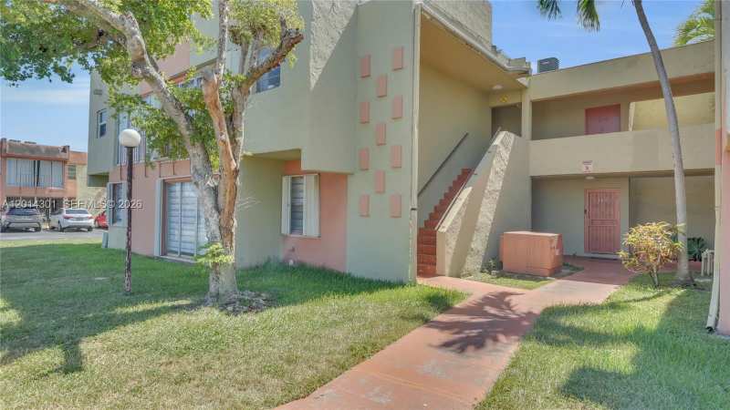 9390 W Flagler St # 210A, Miami FL 33174