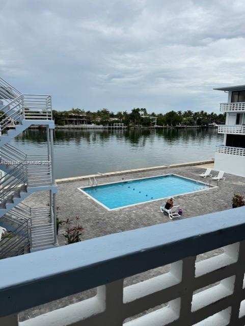 6484 Indian Creek # 242, Miami Beach FL 33141