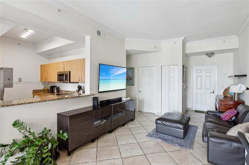 100 Meridian Ave # 244, Miami Beach FL 33139