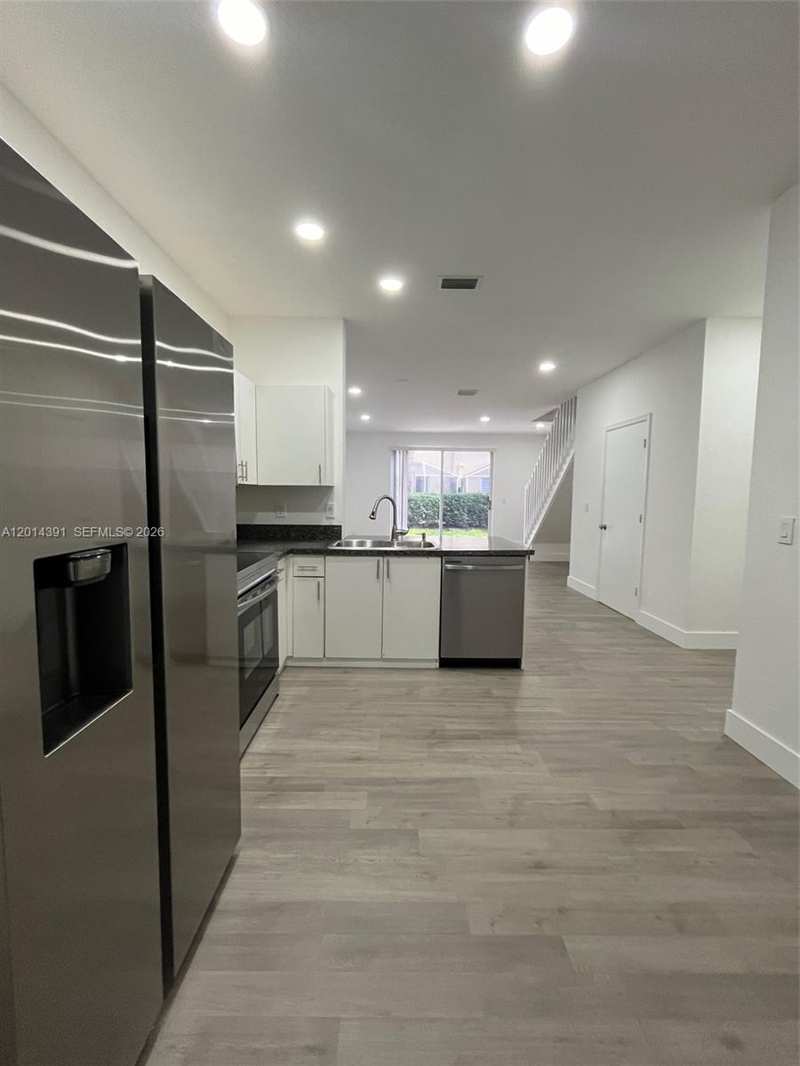 2216 Ensenada Ter, Weston FL 33327