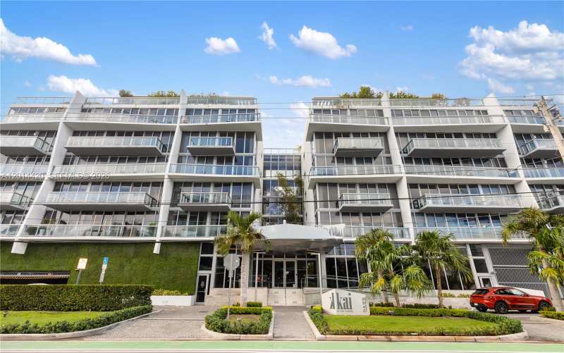 9940 W Bay Harbor Dr, Bay Harbor Islands FL 33154