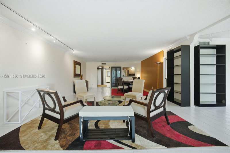821 Cypress Blvd # 307, Pompano Beach FL 33069