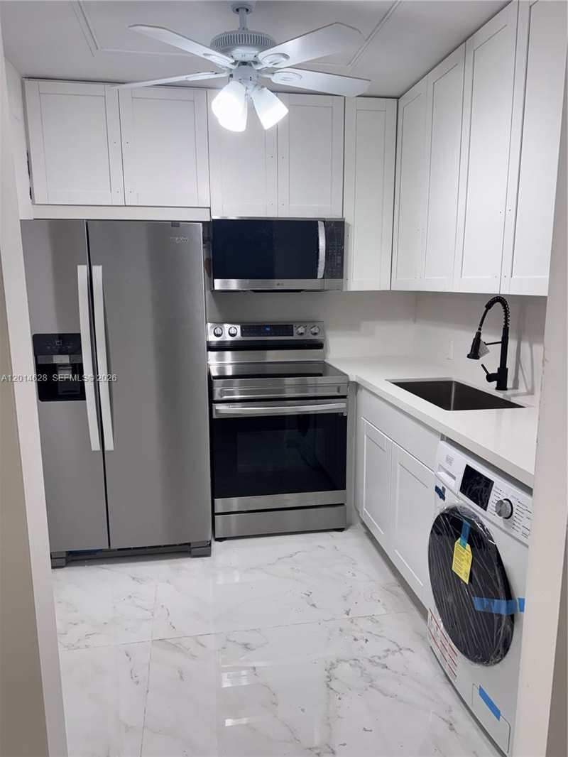 272 Dorset # G, Boca Raton FL 33434