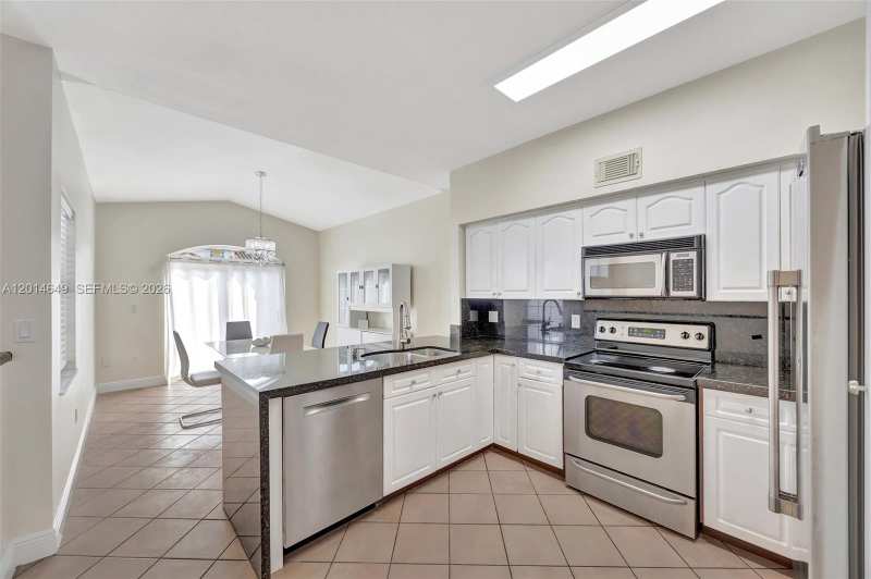 10110 SW 154th Cir Ct # 1, Miami FL 33196