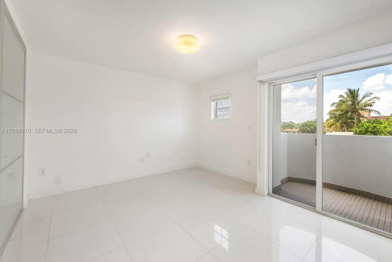411 SW 37th Ave # 3B, Miami FL 33135