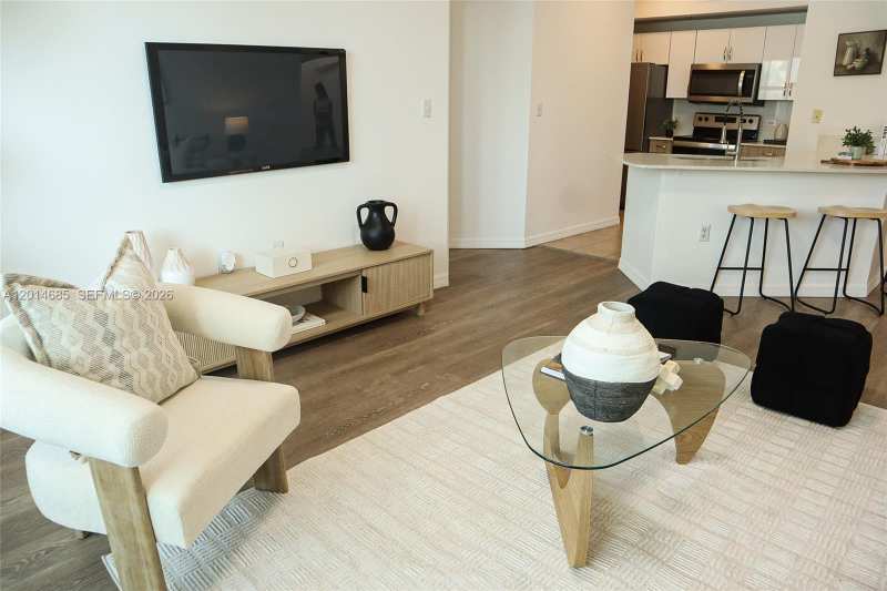 9172 Collins Ave # 212, Surfside FL 33154