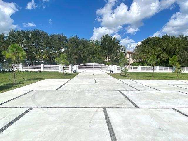 7830 SW 117th St, Pinecrest FL 33156