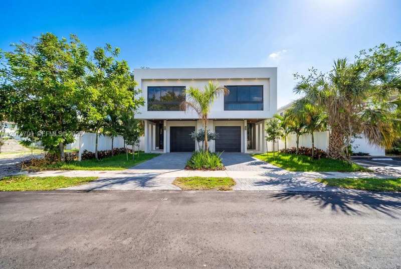 904 NE 17th Ter, Fort Lauderdale FL 33304