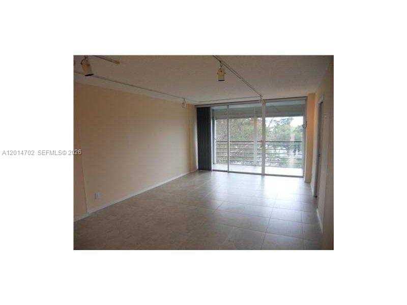 115 Royal Park Dr # 4B, Oakland Park FL 33309