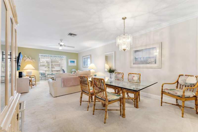 2401 Del-aire Boulevard E # 201, Delray Beach FL 33445