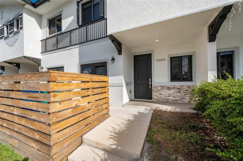 13353 SW 250th Ter, Homestead FL 33032